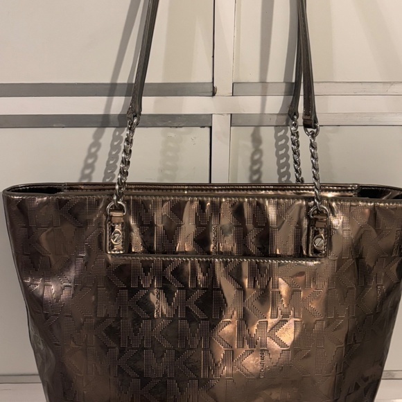 Michael Kors Handbag Bronze Patent Leather Top Handles with Zip Closure - Picture 2 of 14
